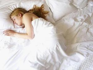 晚上睡覺(jué)出汗怎么回事?晚上睡覺(jué)愛(ài)出汗是病嗎