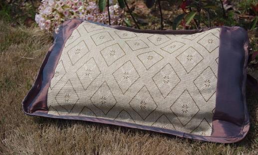 選擇怎樣的枕頭利于睡眠 如何給嬰兒選枕頭 如何保養(yǎng)枕頭