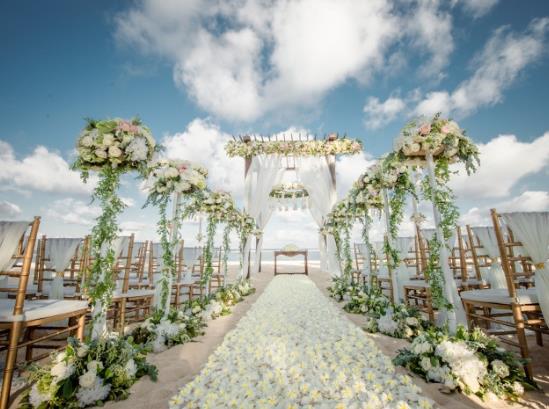 女方不辦酒席會(huì)讓人看不起嗎?雙方都辦婚禮要兩次儀式嗎?