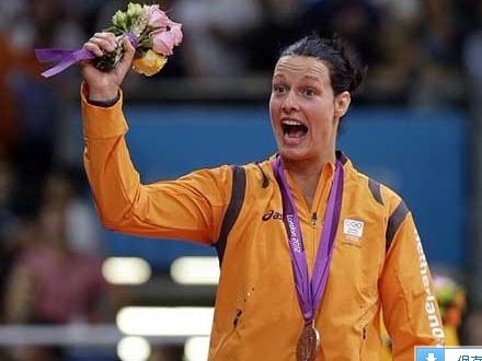 �����w�˴��(zh��n)��h���ܵ��Ӿ�ƿ-ِ�󱻺��m���Ů������