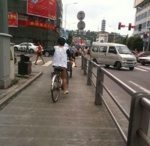 �]�д�ѝ�ӵ�Ů�ˣ������|Ů�]��ѝ�Ӿ��T����܇�Ͻ���