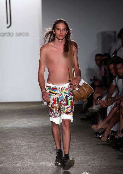 �r�b����Ůģ��¶���b-Ricardo Seco�������ɫɳ��ѝ���֚g�����Ը�