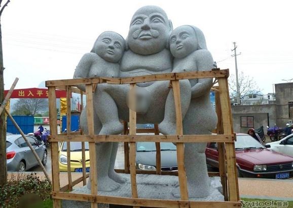 �V�����������[·�ďVԴ���H��^�[��һ�����顶���ϡ��ĵ��ܣ������ǃ�λһ�z�����Ů�ӱ���һ�����ӣ�����Ľ���ǡ���������ӣ��Ҟ���ϱ�D��Ԣ��һ�Һ��������C��̎���໥���֣����ϐ������ϡ����D�鱶�ܾW�т����h�ġ����ϡ����ܡ�