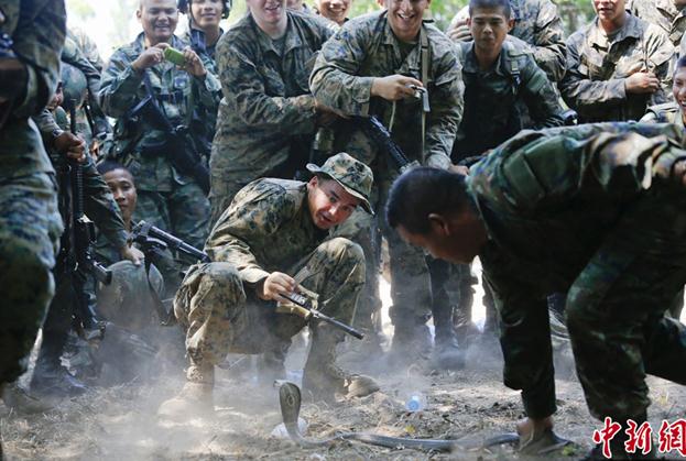 2013����ɫ���R�ߡ���܊����������܊ʿ����������Ӗ���������R��Ѫ�M�D