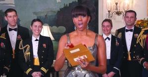 奧斯卡惡俗開場曲咪咪歌,奧斯卡主持人大唱咪咪歌黑遍拍過裸戲好萊塢女明星