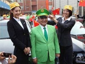 陳光標稱:未受過九年義務教育的人不應該生孩子