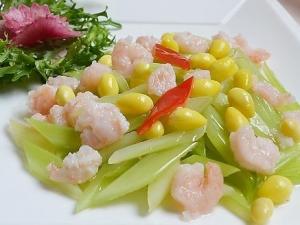 產(chǎn)婦坐月子可以吃芹菜嗎?坐月子能不能吃芹菜