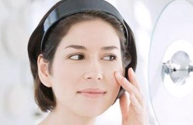 春季上火長痘痘怎么調(diào)理?飲食降火打好護(hù)膚戰(zhàn)