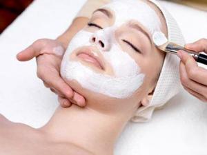 如何制作祛斑面膜?自制去除黃褐斑面膜的方法