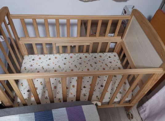 嬰兒床買1米的還是1米2的?嬰兒床左右搖還是前后搖好