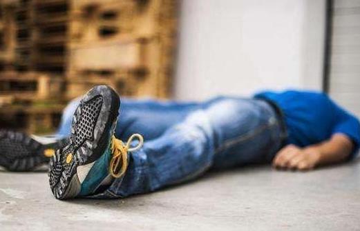 猝死會(huì)不會(huì)遺傳給女兒?猝死前有什么征兆?