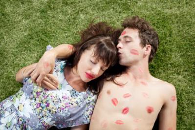 出軌的女人心理分析:女人出軌后的10大表現(xiàn)