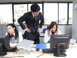 職業枯竭癥來襲怎么辦?應及時充電學會傾訴