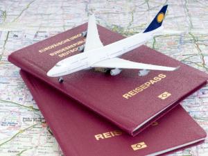 出國簽證要多少錢?辦護(hù)照加急多少錢?