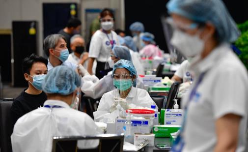 新冠疫苗加強針打完有什么不良反應嗎 新冠疫苗加強針打完多久可以洗澡