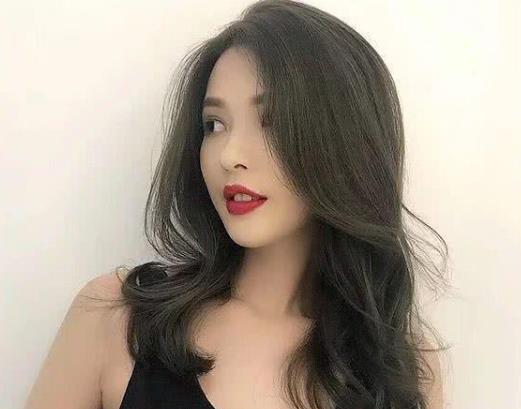 頭發枯死了還能染黑嗎?頭發染成了黑色想再染顏色怎么辦?