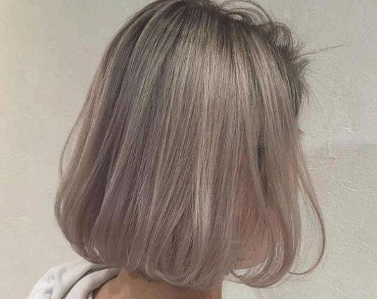 短頭發剪過多久最自然?剪短發后面容易翹怎么解決