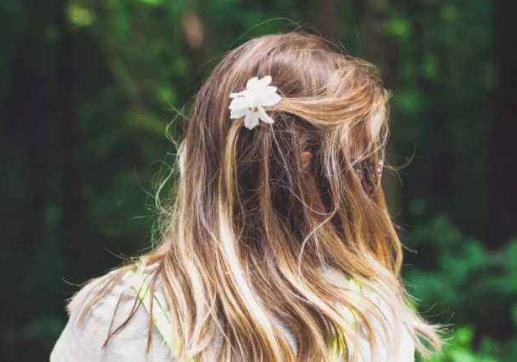 有必要買負(fù)離子吹風(fēng)機(jī)嗎?用干發(fā)帽好還是吹風(fēng)機(jī)好