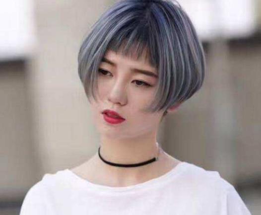 剪短發后面容易翹怎么解決?剪完短發如何護理使短發不彎