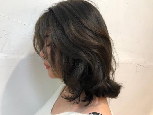 細(xì)軟頭發(fā)燙卷很快就直了嗎?燙完頭發(fā)幾天后就不卷了可以找理發(fā)店說嗎