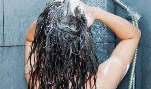 頭發燙染受損之后應該怎么護理 怎么防止頭發干枯毛躁