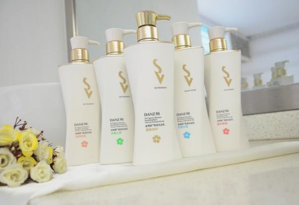 國慶七天柔順秀發(fā)養(yǎng)成 丹姿絲維麗輕松打造