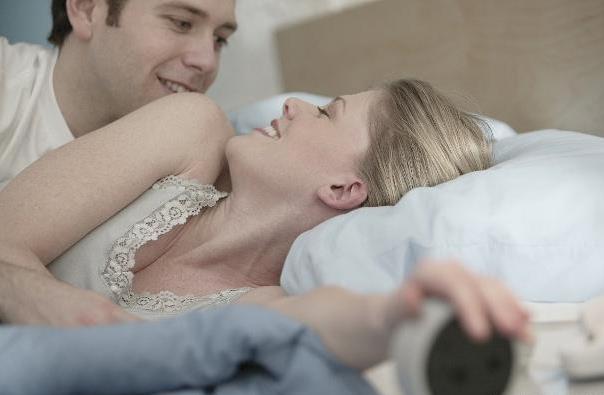 男人為什么在同房后汗流浹背?過夫妻生活,男人堅持多久才算正常?