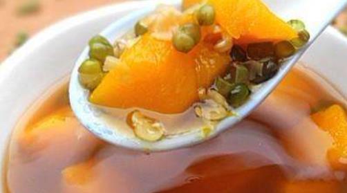 在中暑以后是非常難受的 六個方法能緩解