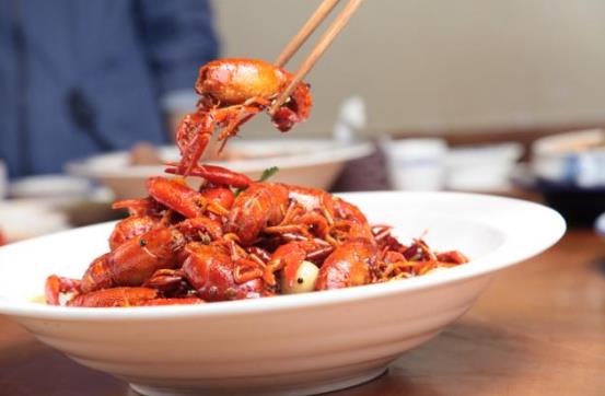 小龍蝦料要不要加水?一包小龍蝦料可以炒多少斤小龍蝦?