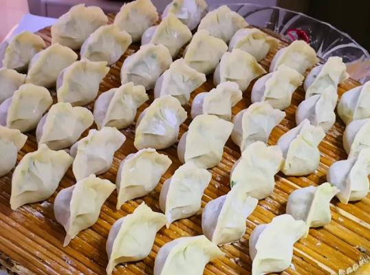 蘿卜做餃子餡焯水好還是不焯水好?蘿卜做餡包餃子的技巧