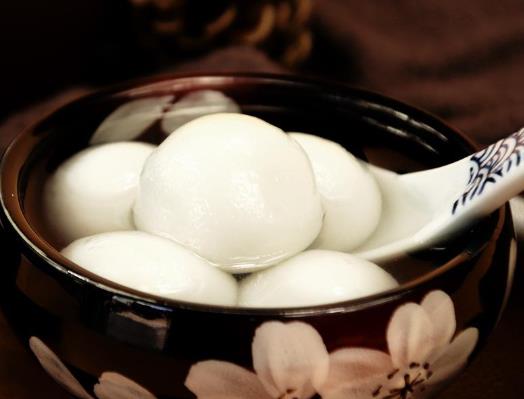 吃剩的湯圓是干著放還是濕著放?煮湯圓什么時候放姜