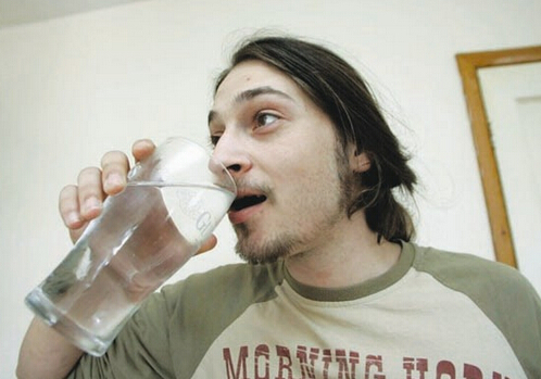 打嗝的原因-打嗝的中醫(yī)治療法