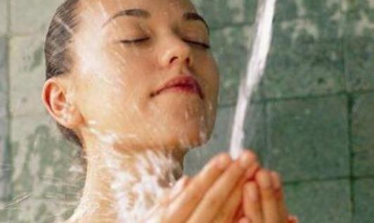 洗澡的最佳時間是什么時候?晚上什么時間洗澡最好