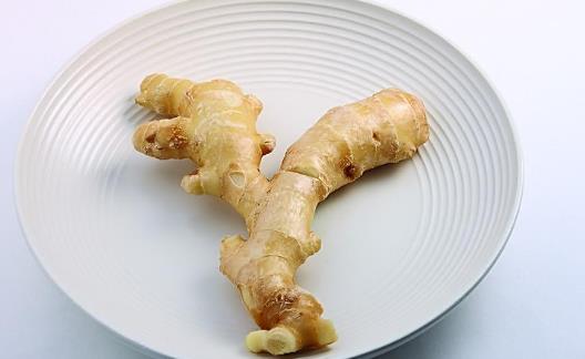 炒菜時什么時候用生姜 炒菜放生姜的時間