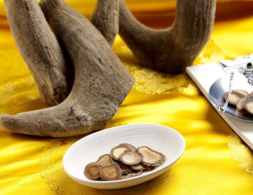 世界十大名貴藥材排名,藏紅花、人參的價格都很高