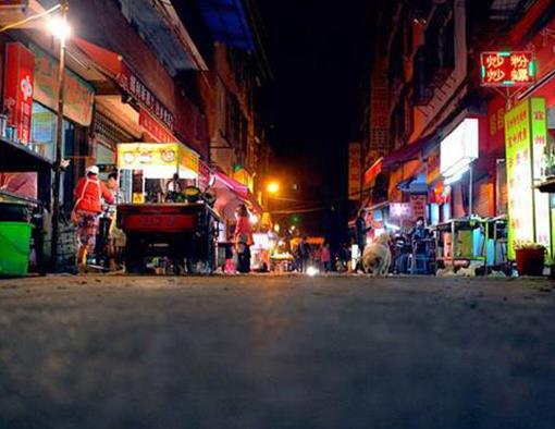 南寧四大美食街排名,中山路美食街、建政路小吃街不得錯(cuò)過