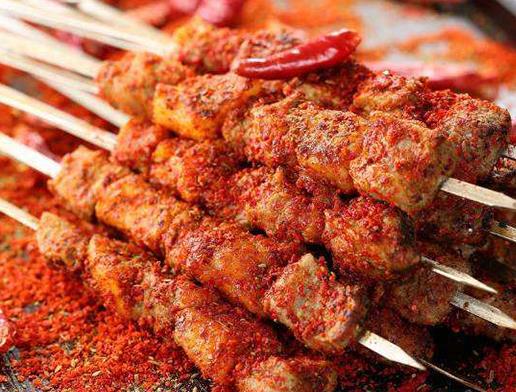 烏魯木齊十大名小吃排名,羊肉串、熏馬腸都是特色