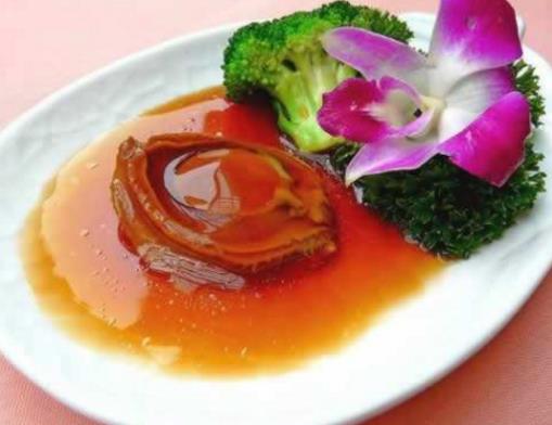 大連十大名小吃排名,五彩雪花扇貝爽口,李老湯拉面是老字號