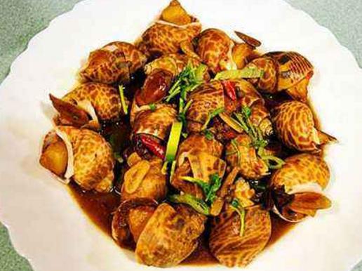 大連十大名小吃排名,五彩雪花扇貝爽口,李老湯拉面是老字號