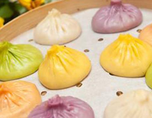 江漢路步行街必吃美食,涂記油酥餅很火爆,雙魚島烤魚鮮嫩不油膩