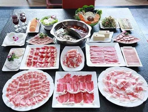 長春十大老字號(hào)飯店,鼎豐真糕點(diǎn)種類多,回寶珍的餃子有名