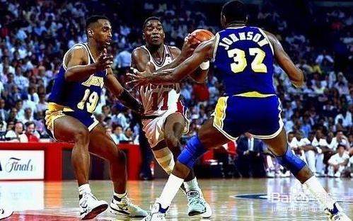 NBA歷史共9次總決賽4:0橫掃記錄排行榜 勇士場均凈勝15分創紀錄