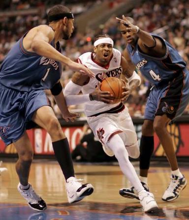 迫使NBA改變規(guī)則的球員排行榜 哪些天才球星迫使聯(lián)盟修改籃球規(guī)則