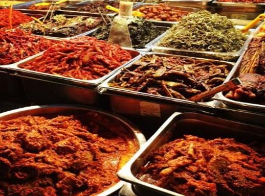 容易引起孕婦流產的東西,菠蘿會引起孕婦中毒,生大蒜易引起腹瀉