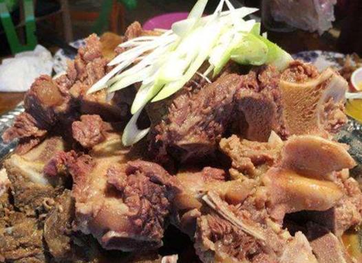 哈爾濱美食店排行榜,紅博中央公園食林、松花江索道星空夜宴十分愜意