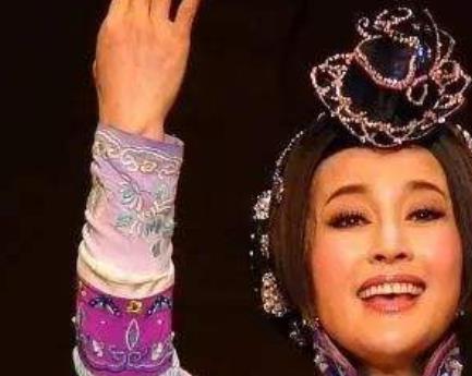 中國(guó)十大腰貨娘子排行 杜十娘是一個(gè)美麗而工于心計(jì)的女人