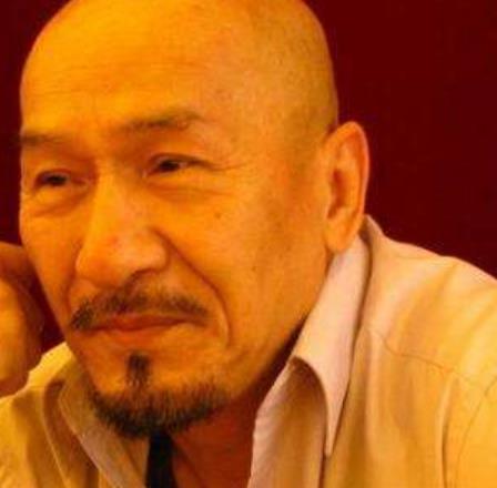 中國(guó)不留頭發(fā)的十大明星排行 陳佩斯1954年2月1日出生于長(zhǎng)春