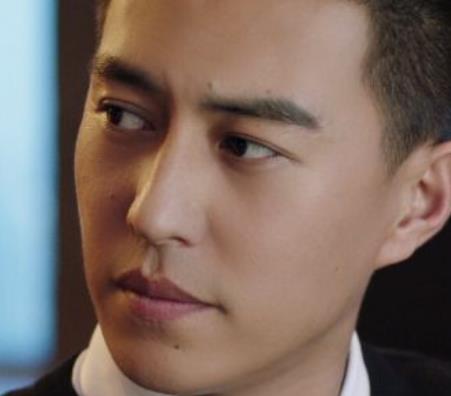 人氣暴漲的七大明星排行 張一山憑借《家有兒女》中“劉星”一夜成名