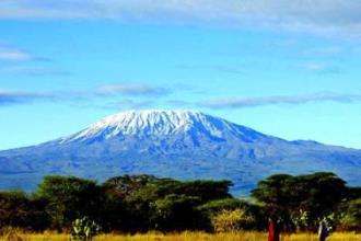 世界上最棒登山路線 蒙古輝騰峰坐落在俄羅斯和蒙古的交界地帶