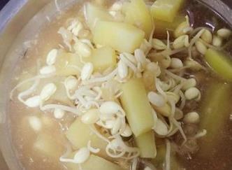 盤點韓國旅游必吃美食 韓國的土豆湯湯里可不是只有土豆